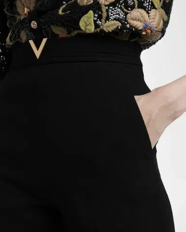 Valentino Garavani V-Logo Straight-Leg Crop Pants | Thumbnail 9 Valentino Garavani V-Logo Straight-Leg Crop Pants | Thumbnail 9