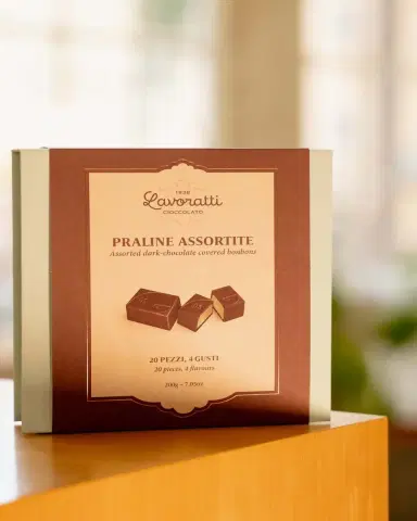 Lavoratti 1938 20-Piece Assorted Praline Bonbons Gift Box | Thumbnail 2 Lavoratti 1938 20-Piece Assorted Praline Bonbons Gift Box | Thumbnail 2