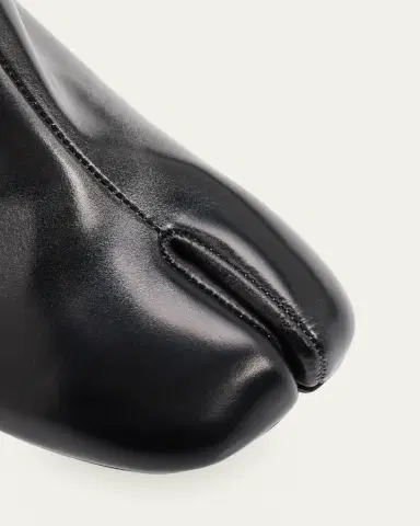 Maison Margiela Tabi Bicolor Leather Ankle Boots | Thumbnail 5 Maison Margiela Tabi Bicolor Leather Ankle Boots | Thumbnail 5
