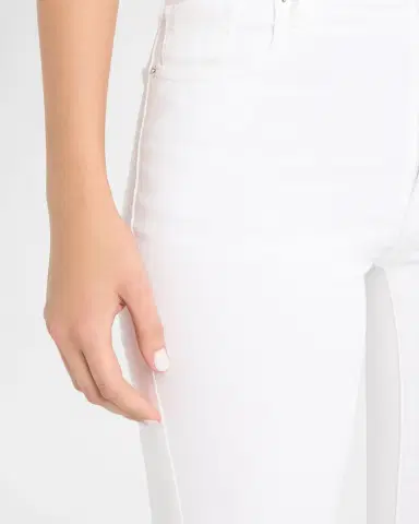 Frame The Reboot Crop Jeans | Thumbnail 4 Frame The Reboot Crop Jeans | Thumbnail 4