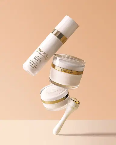 Sisley Paris Sisleya L'Integral Anti-Age Cream, 1.6 oz. | Thumbnail 4 Sisley Paris Sisleya L'Integral Anti-Age Cream, 1.6 oz. | Thumbnail 4