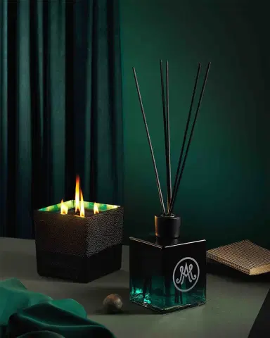 Amanda de Montal 38.8 oz. Armagnac Enchante Candle | Thumbnail 3 Amanda de Montal 38.8 oz. Armagnac Enchante Candle | Thumbnail 3