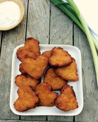 Linda's Gourmet Latkes Bite Size Heart-Shaped Original Flavor Latkes, 48-Pack | Thumbnail 1 Linda's Gourmet Latkes Bite Size Heart-Shaped Original Flavor Latkes, 48-Pack | Thumbnail 1