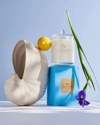 Glasshouse Fragrances The Hamptons Candle, 760 g | Thumbnail 2 Glasshouse Fragrances The Hamptons Candle, 760 g | Thumbnail 2