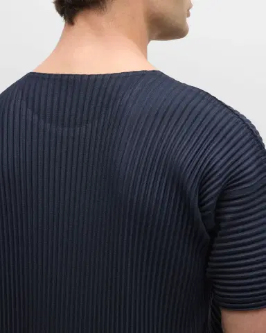 Homme Plissé Issey Miyake Men 's Basics Short-Sleeve Pleated Shirt | Thumbnail 4 Homme Plissé Issey Miyake Men 's Basics Short-Sleeve Pleated Shirt | Thumbnail 4