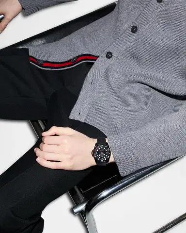 Gucci Dive Rubber-Strap Watch, 40mm | Thumbnail 2 Gucci Dive Rubber-Strap Watch, 40mm | Thumbnail 2