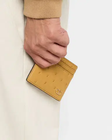 Valentino Garavani Men 's Ostrich-Effect VLogo Card Holder | Thumbnail 2 Valentino Garavani Men 's Ostrich-Effect VLogo Card Holder | Thumbnail 2