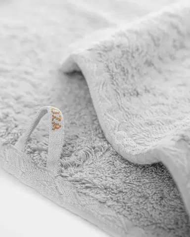 Graccioza Grand Egoist Hand Towel | Thumbnail 3 Graccioza Grand Egoist Hand Towel | Thumbnail 3