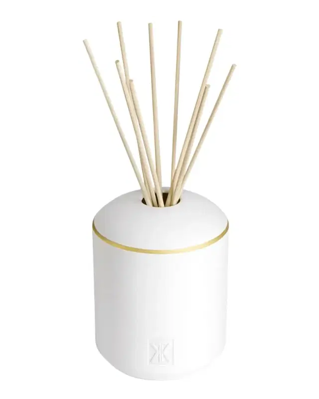 Aqua Universalis Fragrance Diffuser, 10 oz. Aqua Universalis Fragrance Diffuser, 10 oz.