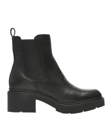 La Canadienne Axton Leather Lug-Sole Chelsea Booties | Thumbnail 1 La Canadienne Axton Leather Lug-Sole Chelsea Booties | Thumbnail 1