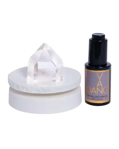 Van Dang Fragrances Savannah Diffuser Oil with Clear Quartz, 0.67 oz. | Thumbnail 1 Van Dang Fragrances Savannah Diffuser Oil with Clear Quartz, 0.67 oz. | Thumbnail 1