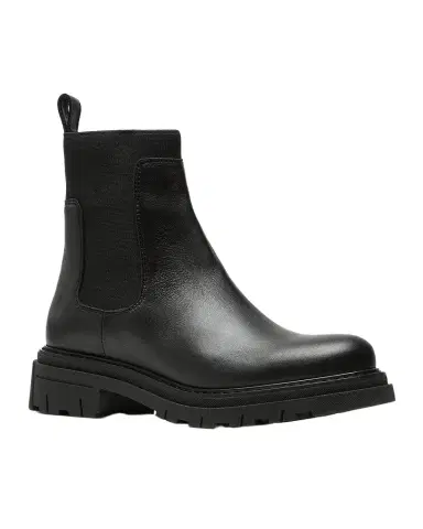 La Canadienne Darren Leather Extended-Elastic Chelsea Boots | Thumbnail 1 La Canadienne Darren Leather Extended-Elastic Chelsea Boots | Thumbnail 1