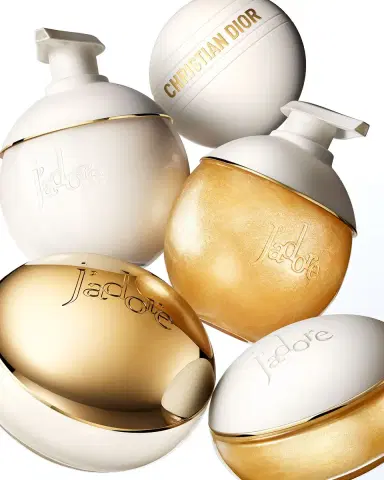 Dior J 'adore Les Adorables Shimmering Oil | Thumbnail 4 Dior J 'adore Les Adorables Shimmering Oil | Thumbnail 4