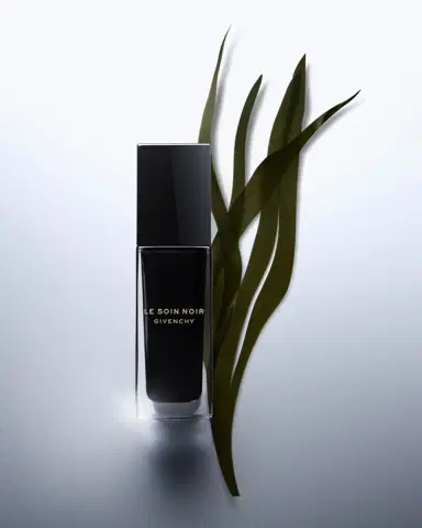 Givenchy Le Soin Noir Routine Set | Thumbnail 3 Givenchy Le Soin Noir Routine Set | Thumbnail 3