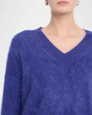 Autumn Cashmere Boxy V-Neck Brushed Cashmere Sweater | Thumbnail 4 Autumn Cashmere Boxy V-Neck Brushed Cashmere Sweater | Thumbnail 4