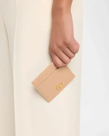 Valentino Garavani VLogo Signature Leather Card Holder | Thumbnail 2 Valentino Garavani VLogo Signature Leather Card Holder | Thumbnail 2
