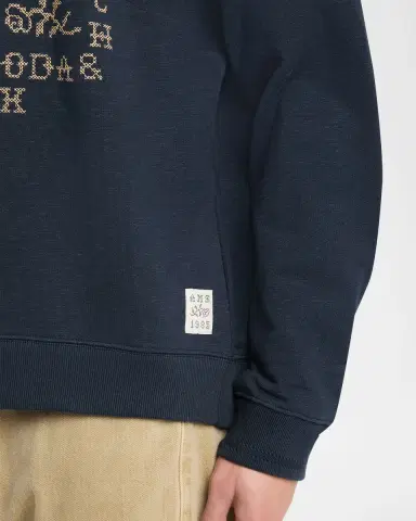 Scotch & Soda Men's Cross Stitch Artwork Relaxed-Fit Sweatshirt | Thumbnail 4 Scotch & Soda Men's Cross Stitch Artwork Relaxed-Fit Sweatshirt | Thumbnail 4