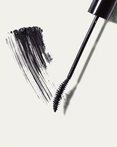 Victoria Beckham Future Lash Mascara | Thumbnail 2 Victoria Beckham Future Lash Mascara | Thumbnail 2