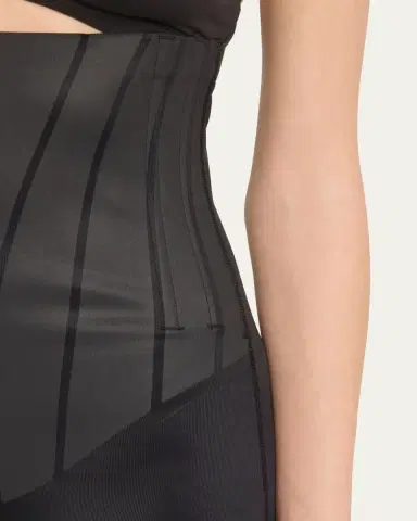 Spanx Ultra-Sculpt Mid-Thigh Shaping Shorts | Thumbnail 4 Spanx Ultra-Sculpt Mid-Thigh Shaping Shorts | Thumbnail 4