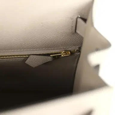 HERMÈS Pre-owned Hermes Kelly Sellier 28 Gris Asphalt Epsom Gold Hardware | Thumbnail 9 HERMÈS Pre-owned Hermes Kelly Sellier 28 Gris Asphalt Epsom Gold Hardware | Thumbnail 9