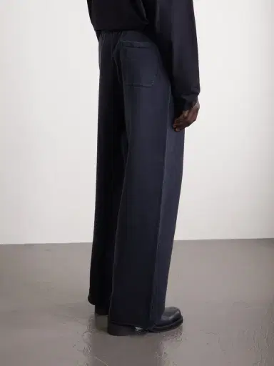 Vetements Straight-Leg Logo-Embroidered Cotton-Jersey Sweatpants - Men | Thumbnail 4 Vetements Straight-Leg Logo-Embroidered Cotton-Jersey Sweatpants - Men | Thumbnail 4