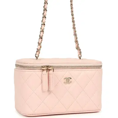 Chanel Chanel Small Classic Vanity Case Light Pink Shiny Caviar Light Gold Hardware | Thumbnail 4 Chanel Chanel Small Classic Vanity Case Light Pink Shiny Caviar Light Gold Hardware | Thumbnail 4