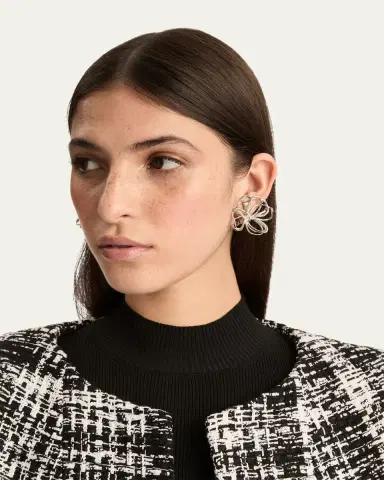 Oscar de la Renta Wire Flower Stud Earrings, Silver | Thumbnail 2 Oscar de la Renta Wire Flower Stud Earrings, Silver | Thumbnail 2