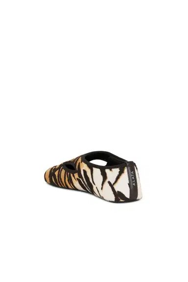 Alaïa ALAΪA Ballet Flat | Thumbnail 3 Alaïa ALAΪA Ballet Flat | Thumbnail 3