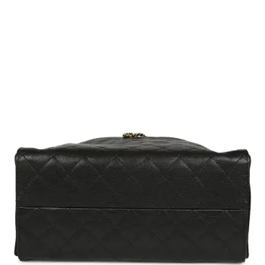 Chanel Chanel Medium 25 Hobo Bag Black Caviar Antique Gold Hardware | Thumbnail 7 Chanel Chanel Medium 25 Hobo Bag Black Caviar Antique Gold Hardware | Thumbnail 7