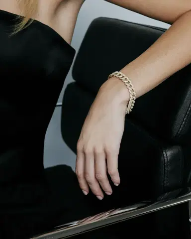 Jennifer Fisher JF Lab - Pavé Diamond Curb Link Bracelet | Thumbnail 2 Jennifer Fisher JF Lab - Pavé Diamond Curb Link Bracelet | Thumbnail 2