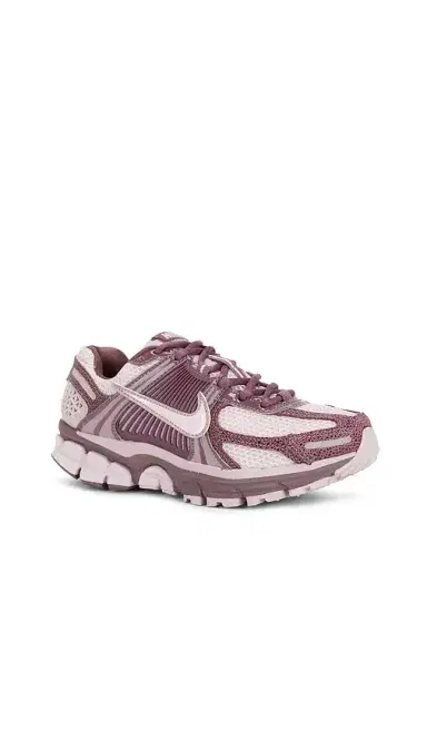 Nike Zoom Vomero 5 SE Sneaker | Thumbnail 2 Nike Zoom Vomero 5 SE Sneaker | Thumbnail 2