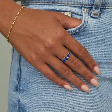 Jennifer Meyer Large Graduated Blue Sapphire Ring | Thumbnail 5 Jennifer Meyer Large Graduated Blue Sapphire Ring | Thumbnail 5