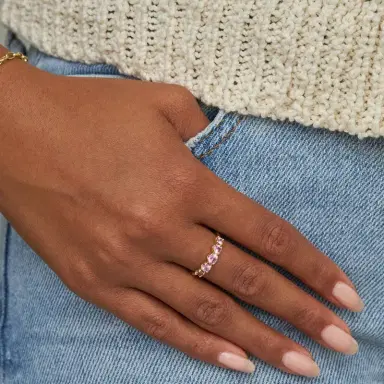 Jennifer Meyer Pink Sapphire Graduated Ring | Thumbnail 2 Jennifer Meyer Pink Sapphire Graduated Ring | Thumbnail 2