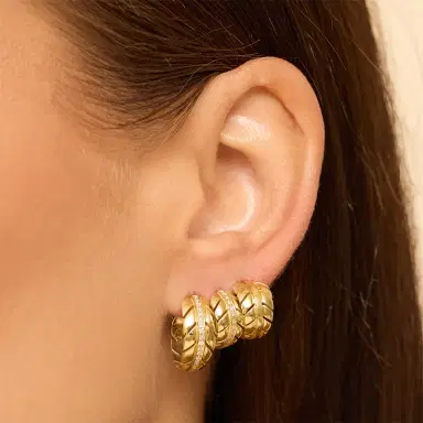 Jennifer Meyer Small Leaf Hoops with Diamonds | Thumbnail 5 Jennifer Meyer Small Leaf Hoops with Diamonds | Thumbnail 5