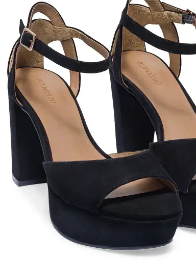 Bernardo Women's Valeria Platform Sandals - Black | Thumbnail 5 Bernardo Women's Valeria Platform Sandals - Black | Thumbnail 5