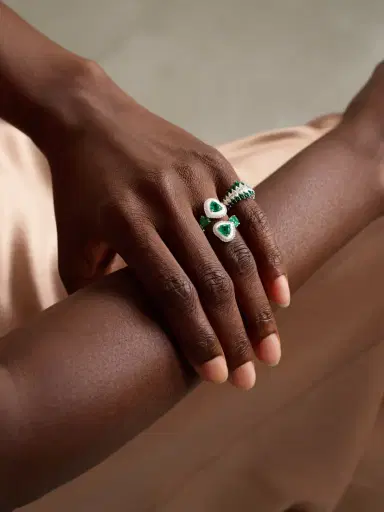 Kamyen Sea 18-karat White Gold, Emerald, Diamond And Enamel Ring | Thumbnail 5 Kamyen Sea 18-karat White Gold, Emerald, Diamond And Enamel Ring | Thumbnail 5