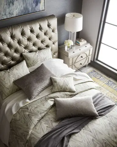 Old Hickory Tannery Jesse Faux-Leather Tufted Queen Bed | Thumbnail 3 Old Hickory Tannery Jesse Faux-Leather Tufted Queen Bed | Thumbnail 3