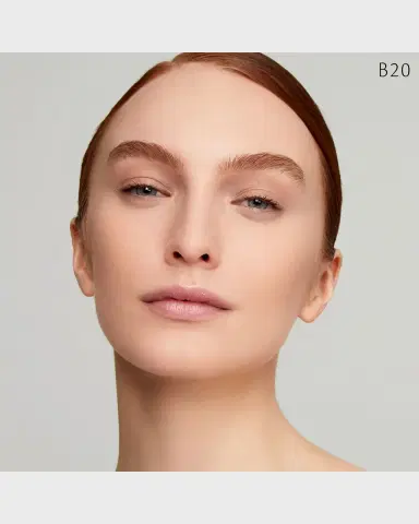 CLÉ DE PEAU BEAUTÉ Radiant Fluid Foundation Natural SPF 25, 1.1 oz. | Thumbnail 2 CLÉ DE PEAU BEAUTÉ Radiant Fluid Foundation Natural SPF 25, 1.1 oz. | Thumbnail 2