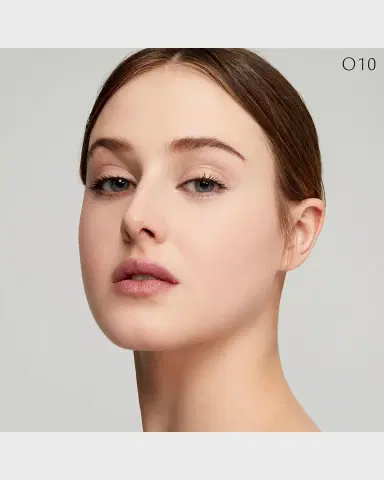 CLÉ DE PEAU BEAUTÉ Radiant Fluid Foundation Natural SPF 25, 1.1 oz. | Thumbnail 3 CLÉ DE PEAU BEAUTÉ Radiant Fluid Foundation Natural SPF 25, 1.1 oz. | Thumbnail 3