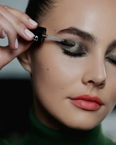 Sisley Paris Ombre Eclat Liquide Eyeshadow | Thumbnail 4 Sisley Paris Ombre Eclat Liquide Eyeshadow | Thumbnail 4