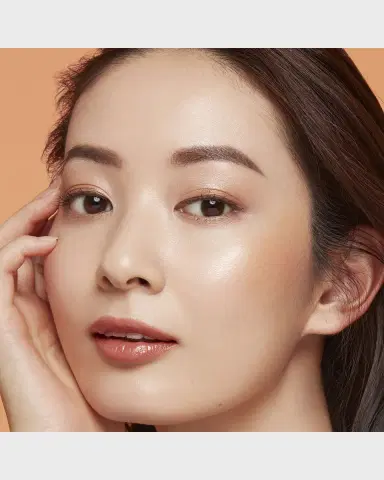 CLÉ DE PEAU BEAUTÉ 1 oz. The Luminizing Face Enhancer | Thumbnail 3 CLÉ DE PEAU BEAUTÉ 1 oz. The Luminizing Face Enhancer | Thumbnail 3