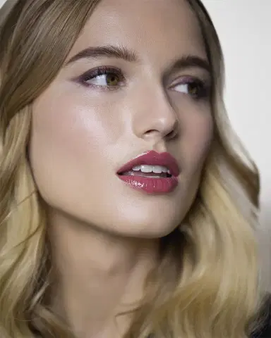 Sisley Paris Phyto-Rouge Shine Lipstick | Thumbnail 4 Sisley Paris Phyto-Rouge Shine Lipstick | Thumbnail 4
