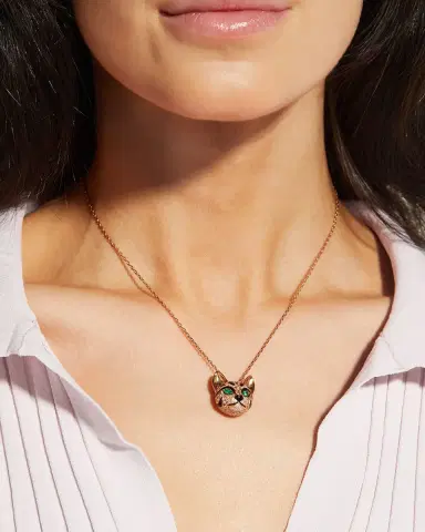 Boucheron Pink Gold Fuzzy, the Leopard Pendant Necklace with Diamonds and Emeralds | Thumbnail 1 Boucheron Pink Gold Fuzzy, the Leopard Pendant Necklace with Diamonds and Emeralds | Thumbnail 1