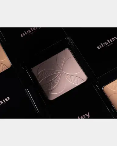 Sisley Paris Blur Expert | Thumbnail 10 Sisley Paris Blur Expert | Thumbnail 10