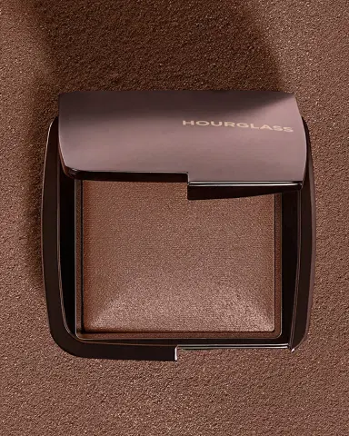 Hourglass Cosmetics Ambient Lighting Powder | Thumbnail 3 Hourglass Cosmetics Ambient Lighting Powder | Thumbnail 3