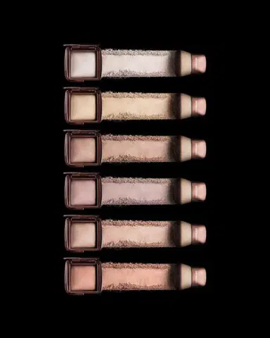 Hourglass Cosmetics Ambient Lighting Powder | Thumbnail 4 Hourglass Cosmetics Ambient Lighting Powder | Thumbnail 4