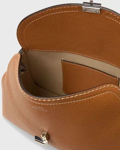 Toteme T-Lock Clutch Bag in Pebble Grain Leather | Thumbnail 4 Toteme T-Lock Clutch Bag in Pebble Grain Leather | Thumbnail 4