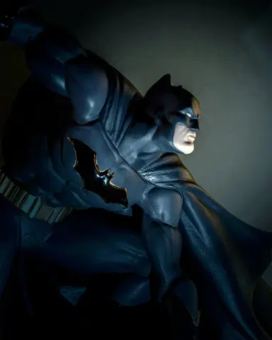 Lladro Limited Edition Batman Sculpture | Thumbnail 4 Lladro Limited Edition Batman Sculpture | Thumbnail 4