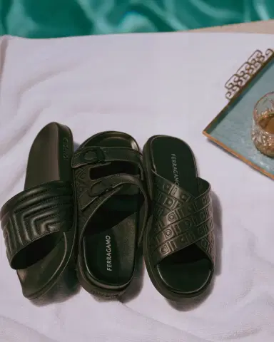 Ferragamo Men 's Brise Hug Slide Sandals | Thumbnail 3 Ferragamo Men 's Brise Hug Slide Sandals | Thumbnail 3