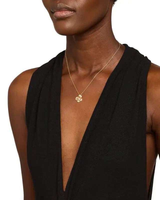 18K Yellow Gold Flower Pendant Necklace with Diamonds and Citrine 18K Yellow Gold Flower Pendant Necklace with Diamonds and Citrine